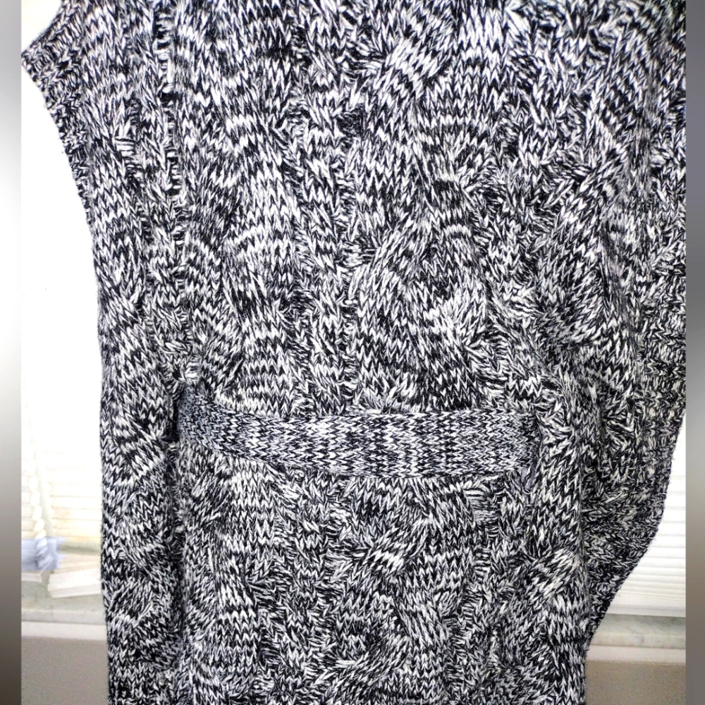 525 America Cable Knit Belted Poncho Cowl Neck Sweater Charcoal L/XL - Picture 7 of 15